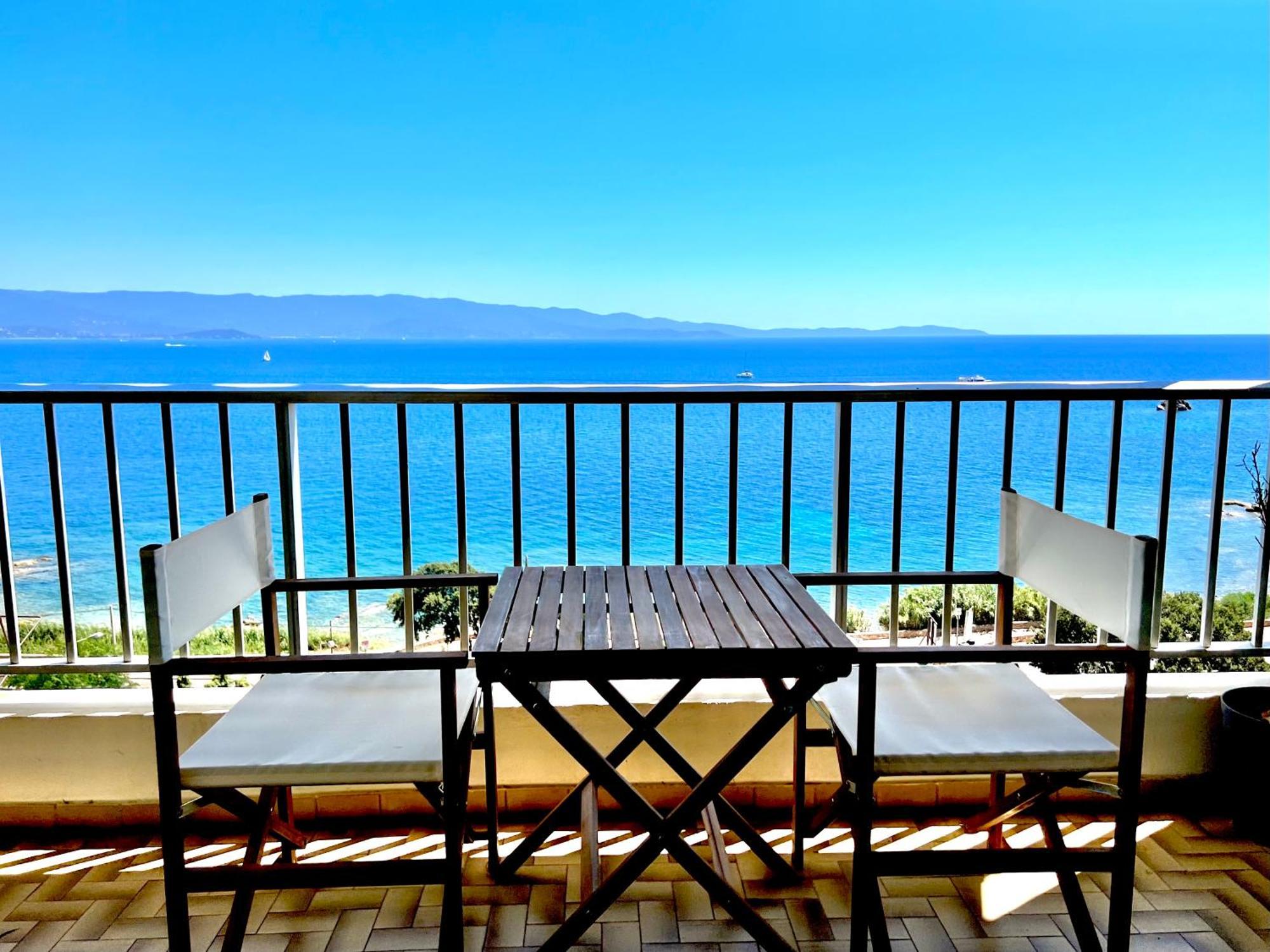 Appartement Avec Magnifique Vue Mer Аяччо Екстер'єр фото